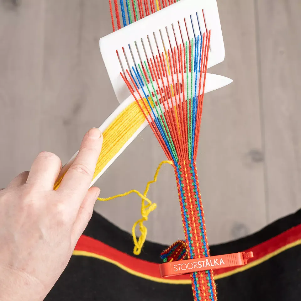 Kom igång med bandvävning – med Weave.kit Basic från Stoorstålka